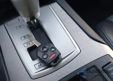 2012 Subaru Outback 2.5I Limited из США, поврежденный, VIN 4S4BRCKC5C3280763